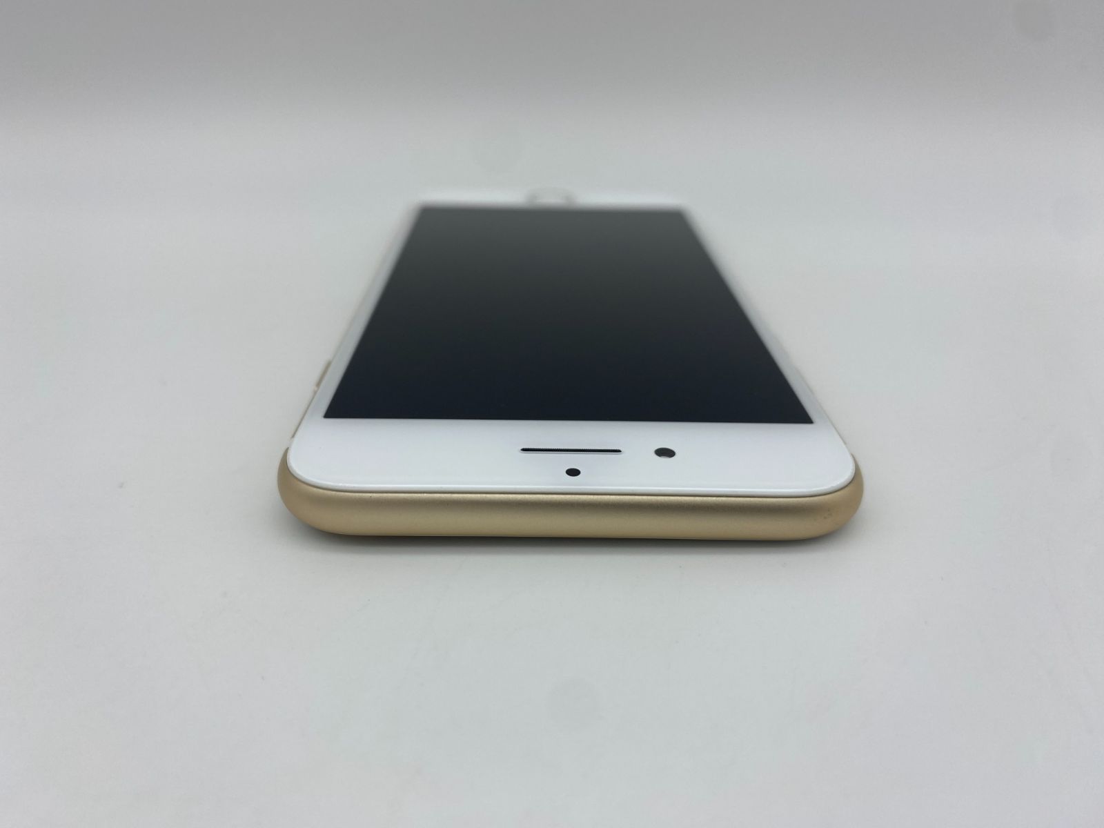 245★美品★iPhone7 32GBゴールド/シムフリー/大容量新品バッテリー ☆美品☆iPhone7 32GB ゴールド/シムフリー/大容量2300mAh 新品