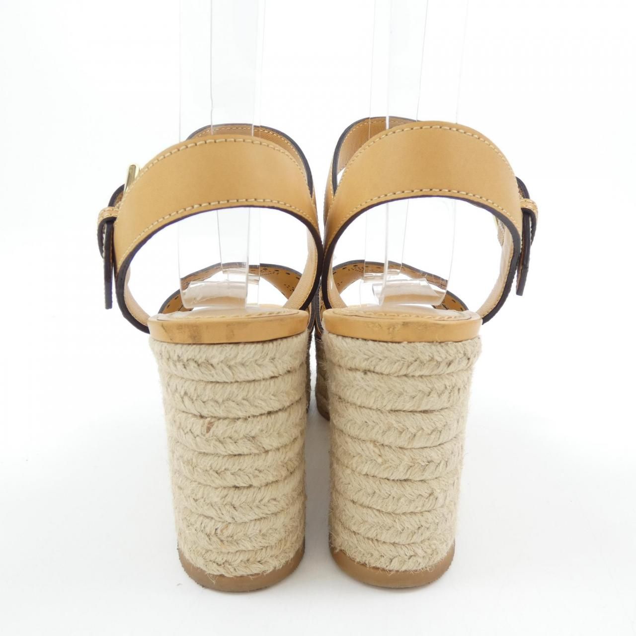 モノグラムフラワー