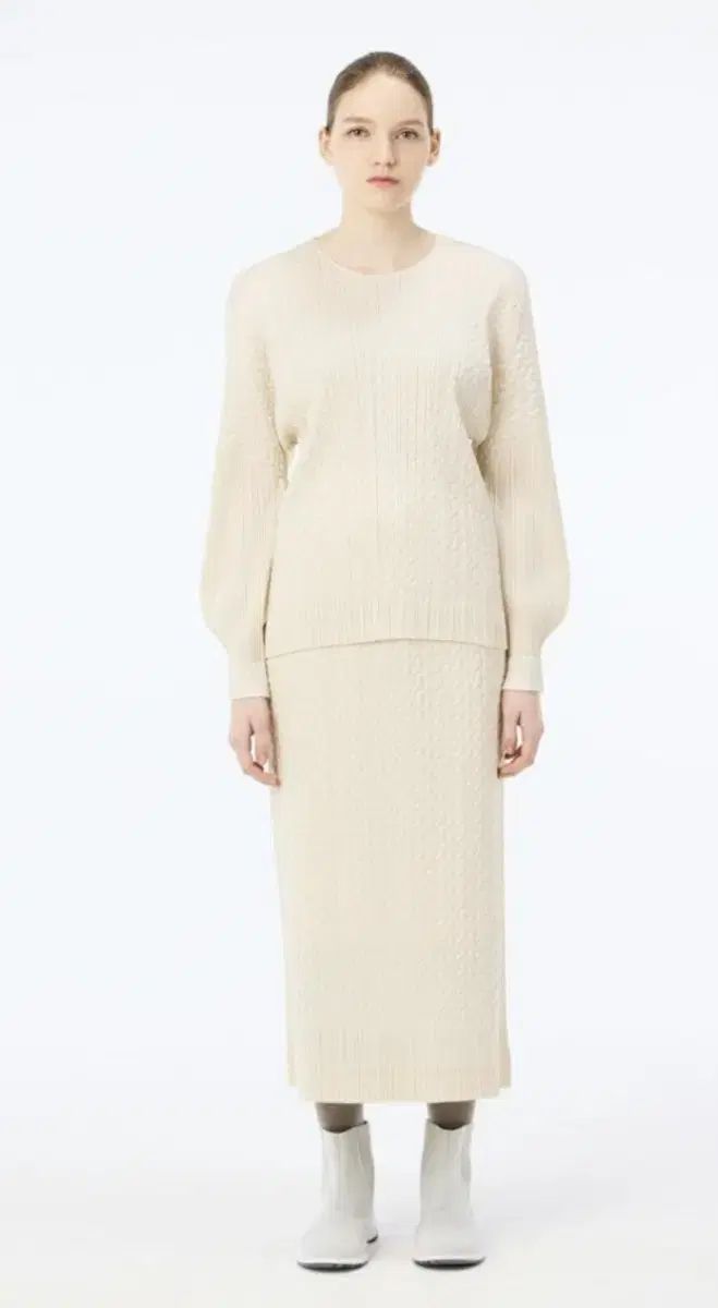 プリーツプリーズ ケーブル スティッチ トップス スカート セット