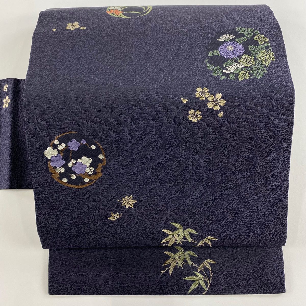 名古屋帯 秀品 花丸文 花 刺繍 濃紫 正絹