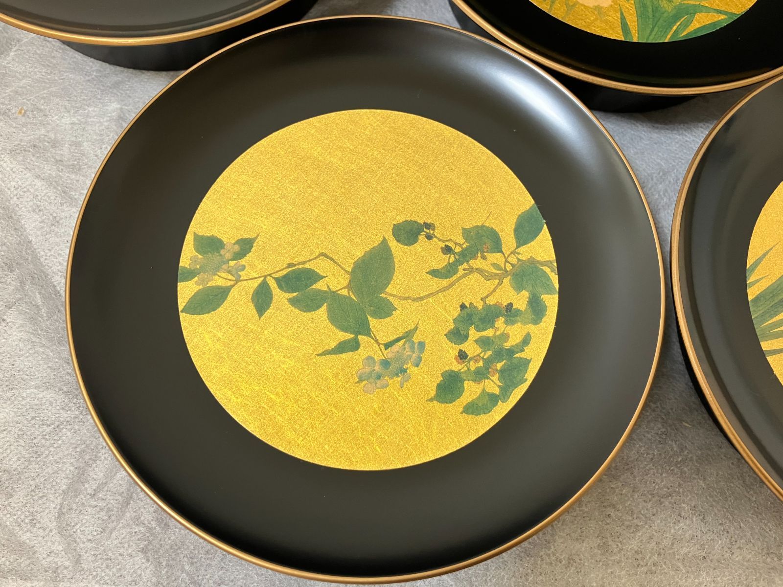 金沢箔　絵変わり　元禄漆器皿 5枚セット　新品未使用　廃盤希少品 21881】未使用 金沢箔 絵変り 元禄皿揃 5枚セット 和食器 漆芸 工芸品