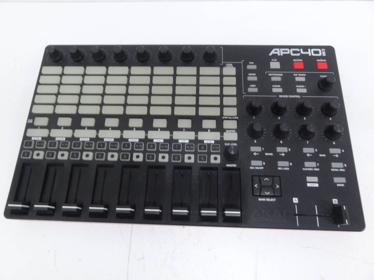 AKAI