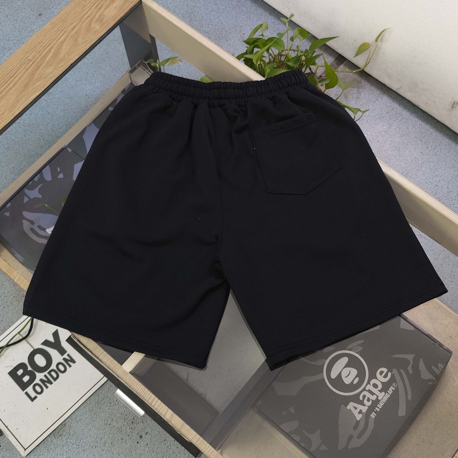 Stussy ステューシー
