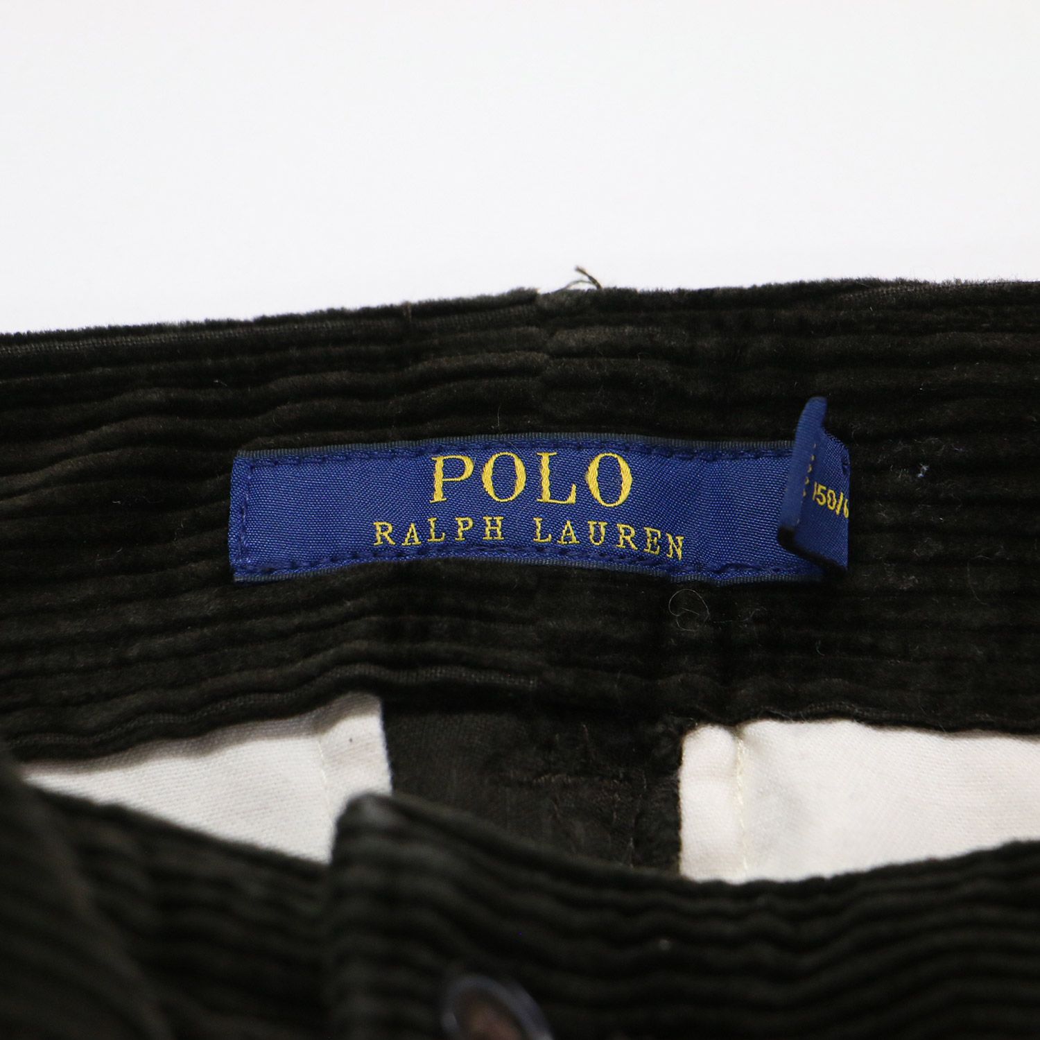 ダークブラウン