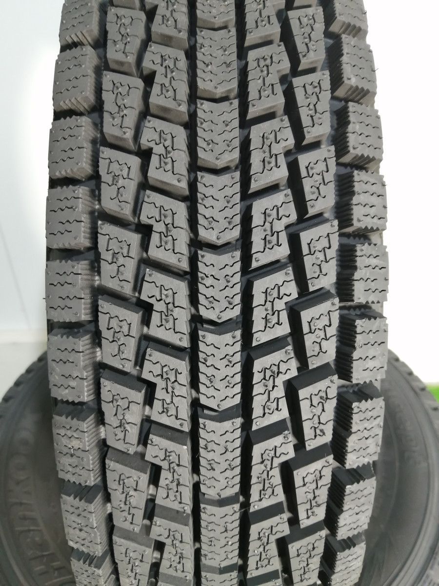 175 80R15 90Q Hankook Dynapro RW08 スタッドレスタイヤ 4本セット 製 本州 四国 九州 175 80 15 ハンコック 冬タイヤ