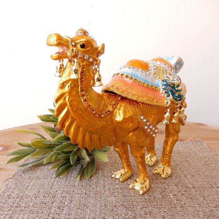 駱駝 らくだ ラクダ 獣紋 個性的 金属製 オリエンタル アジアン 高級