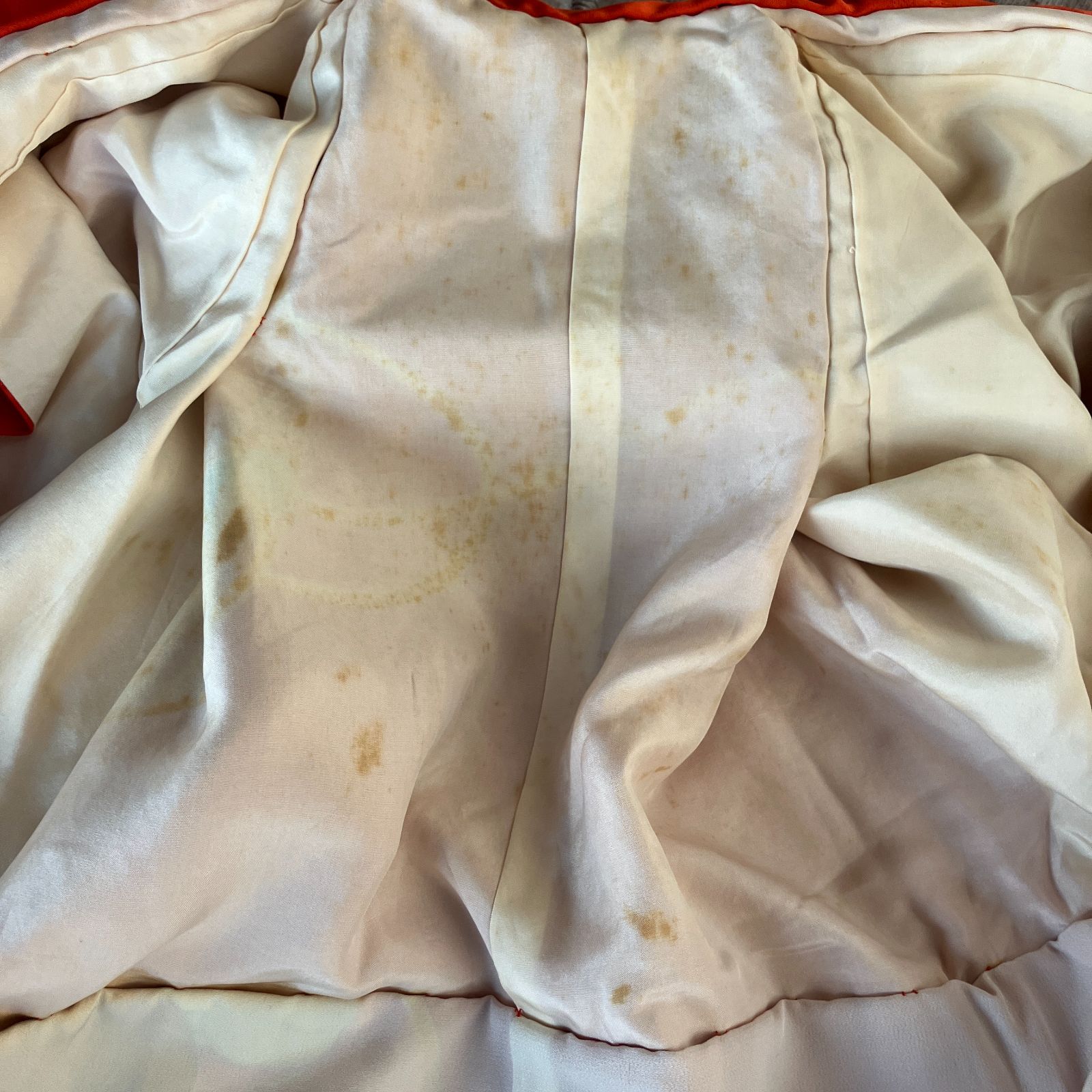 被布 セミアンティーク