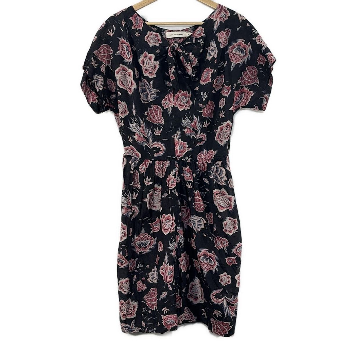 ISABEL MARANT ETOILE イザベルマランエトワール ワンピース サイズ38 M レディース - 黒×レッド×マルチ その他 襟|半袖|ひざ丈|花柄