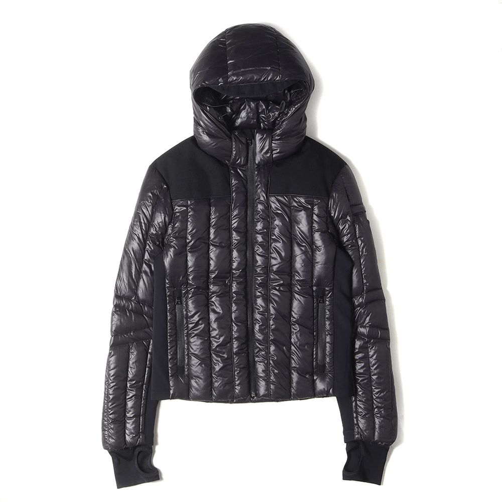 現行プラダRe-Nylonブルゾン（ブラック、サイズ46、定価35万7500円