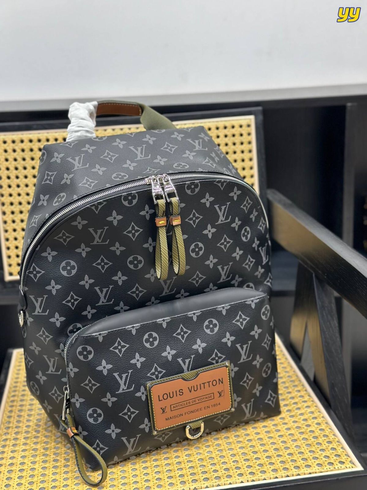 Louis Vuitton ルイヴィトン リュック バッグ