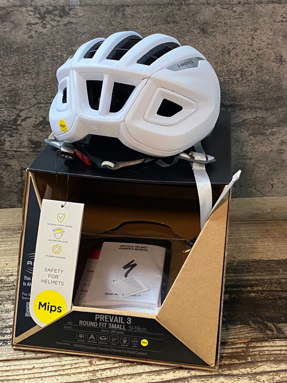 JM423 スペシャライズド SPECIALIZED エスワークス S-WORKS プリヴェイル PREVAIL 3 ヘルメット CE 白 ROUND S