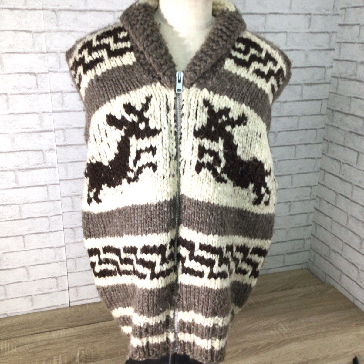 カウチンインディアン＊ニット　ジップアップ　セーター　厚手カーディガン COWICHAN INDIAN カウチンインディアン ウール100% ジップ ニット