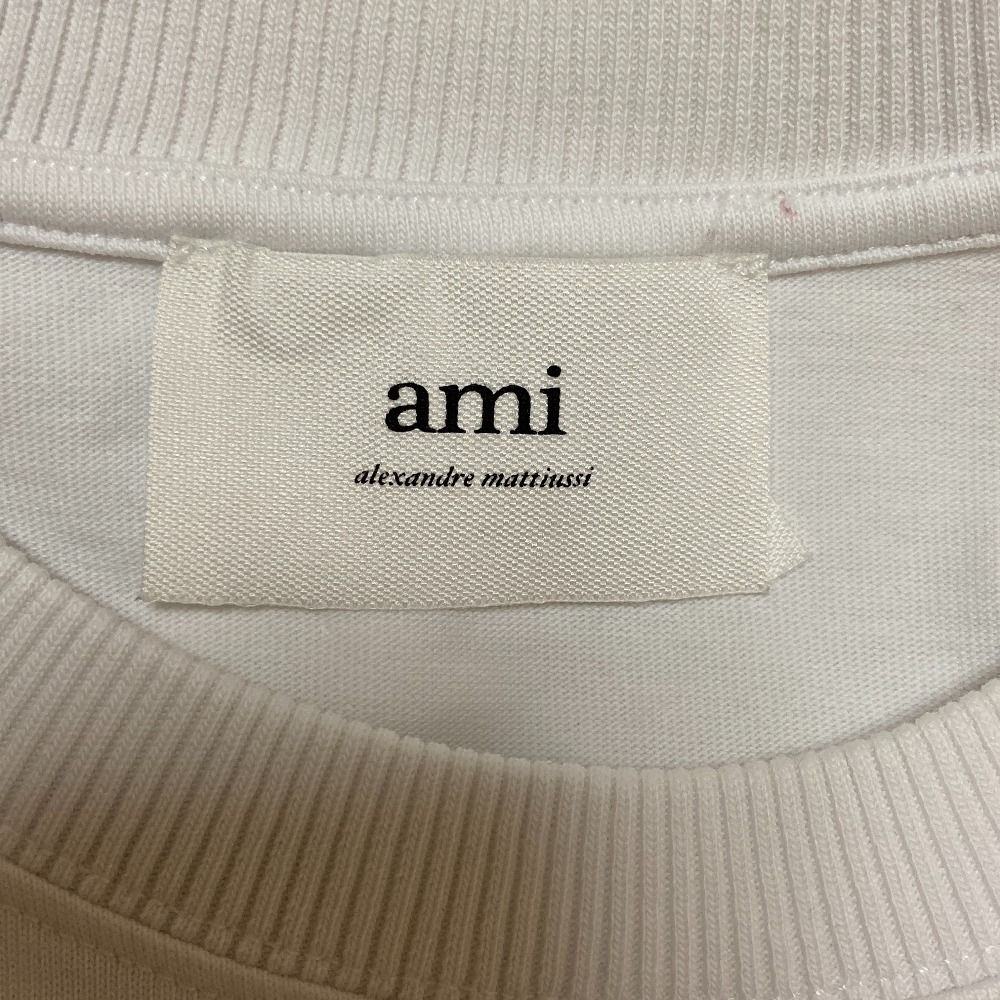 新品同様 ami paris アミパリス PARIS ADC TSHIRT 半袖 Tシャツ カットソー サイズL ホワイト メンズ レディース 古着 中古 USED 新品同様 ami paris アミパリス PARIS ADC TSHIRT 半袖 Tシャツ