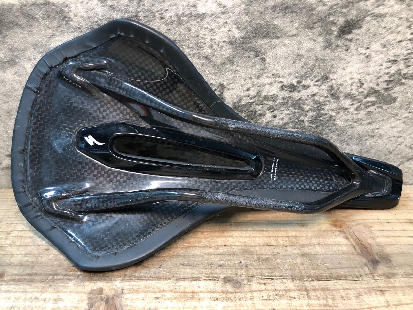 スペシャライズド　PHENOM サドル　155mm幅　カーボンレール PHENOM COMP SADDLE BLK 155(155mm ブラック): サドル