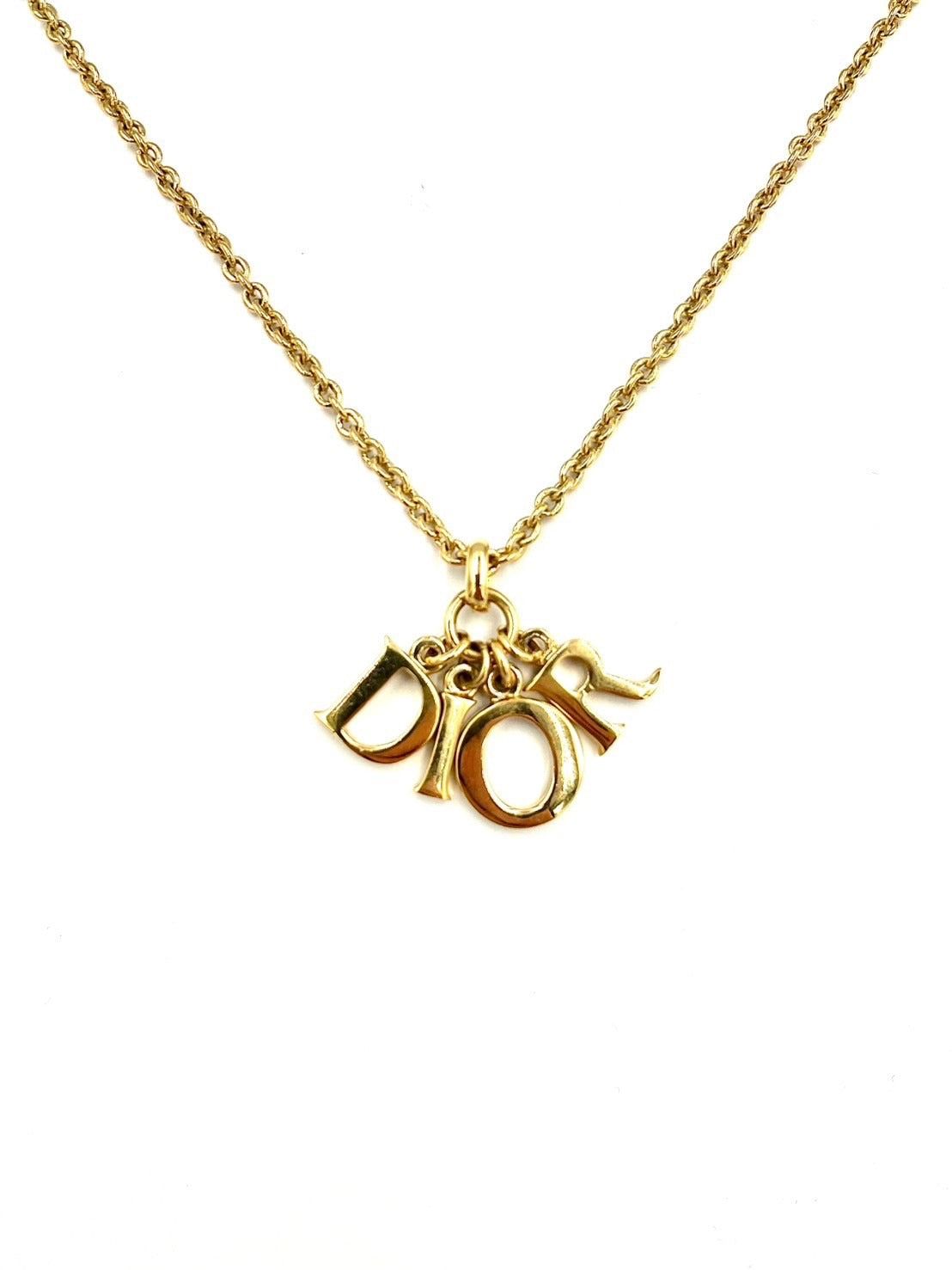 DIOR　DIORロゴチャームネックレス