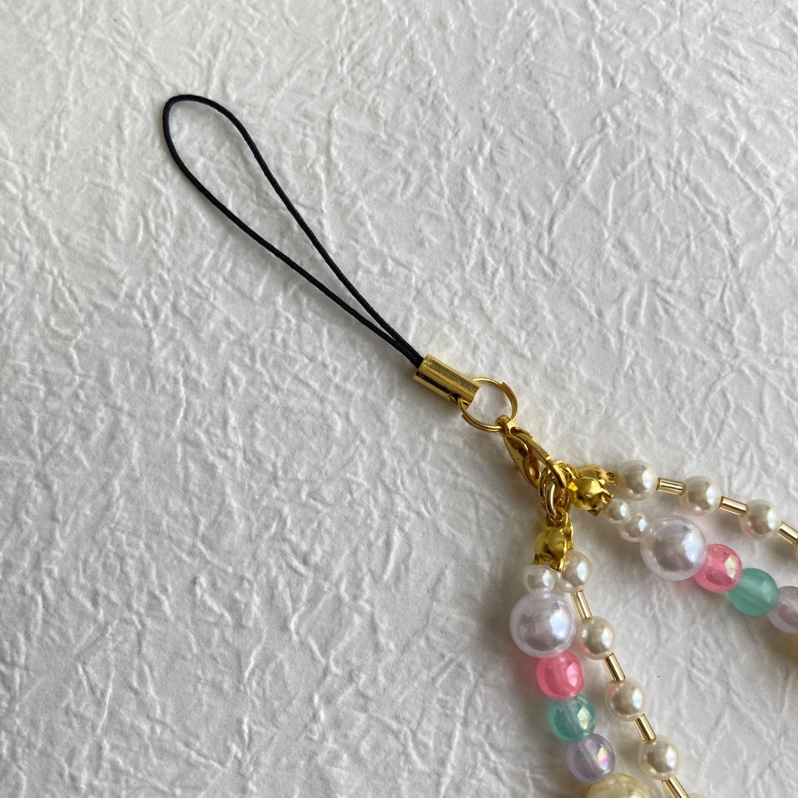 【正規店完売品】stringting☆ カラフルビーズ×大粒パール　ストラップ 逆輸入 正規店完売品】stringting☆ ストラップ カラフルビーズ