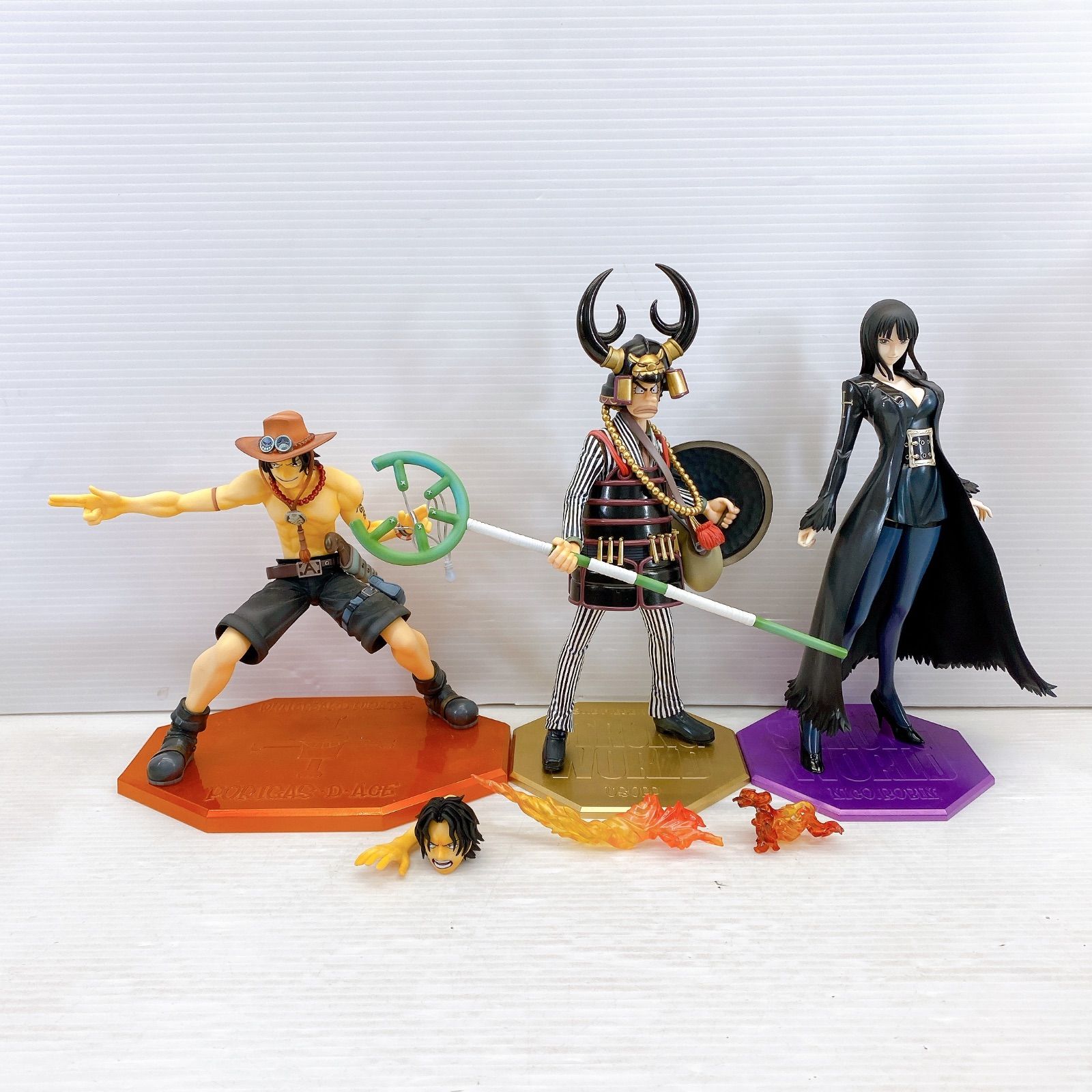 ◇BANDAI ワンピースPortrait.Of.Pirates 火拳のエース / ニコ・ロビン 