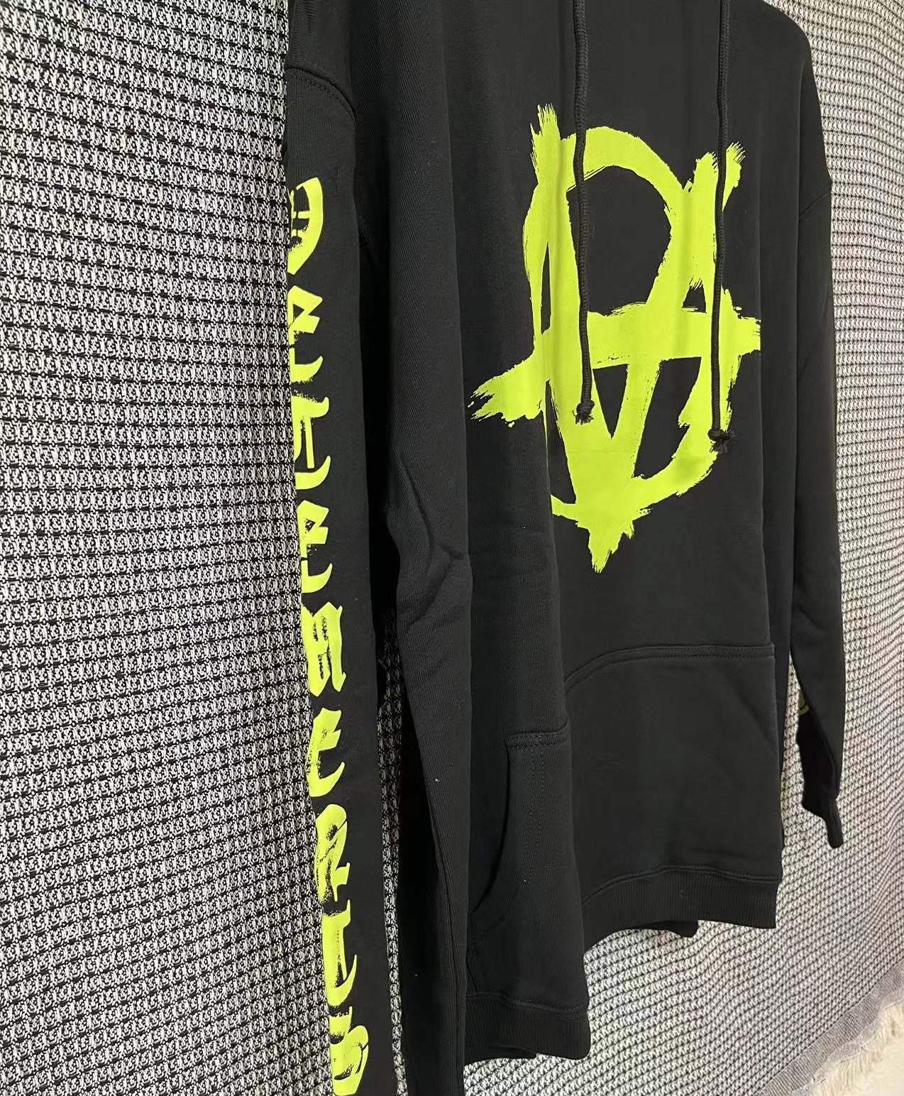 VETEMENTS ヴェトモン ロゴ  パーカー  ブラック