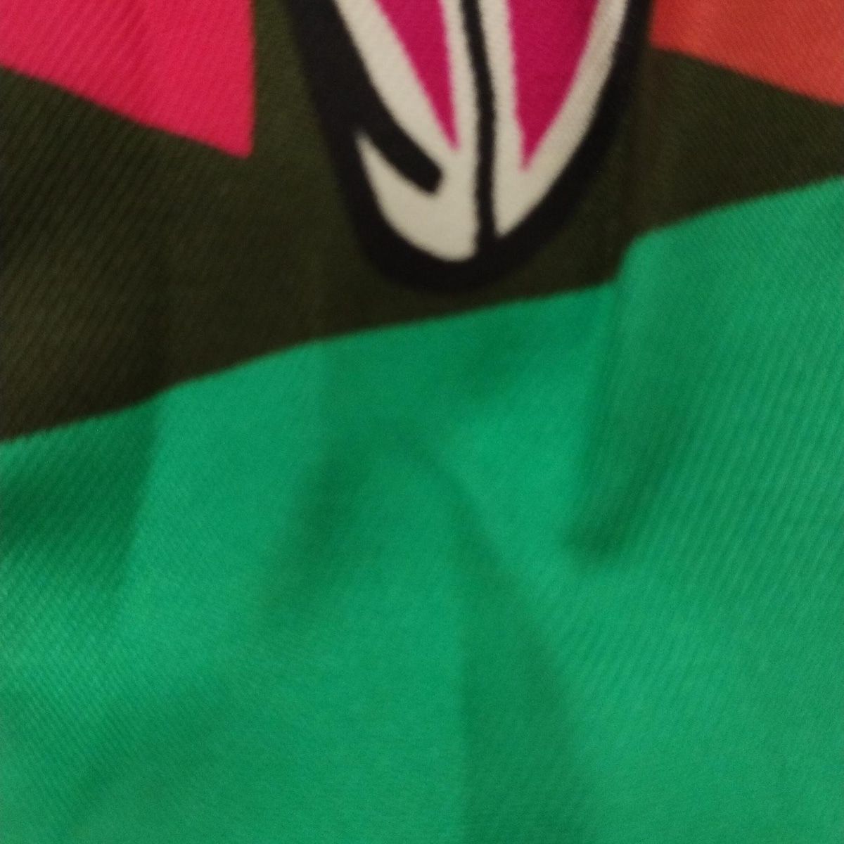 HERMES(エルメス) スカーフ美品 ツイリー グリーン×ピンク×マルチ  