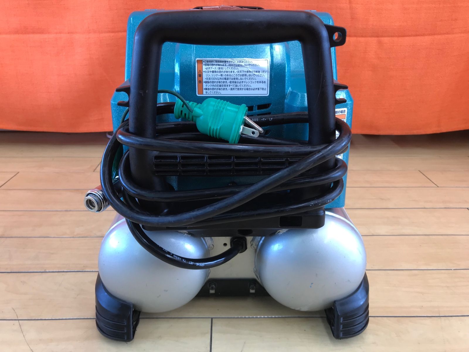 エアコンプレッサ