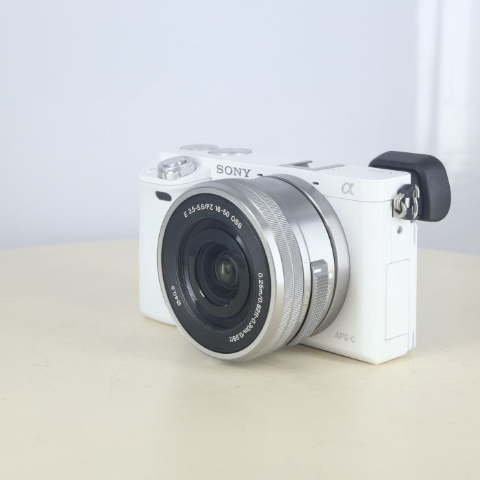 ソニー SONY ILCE-6000L パワーズームレンズキツト