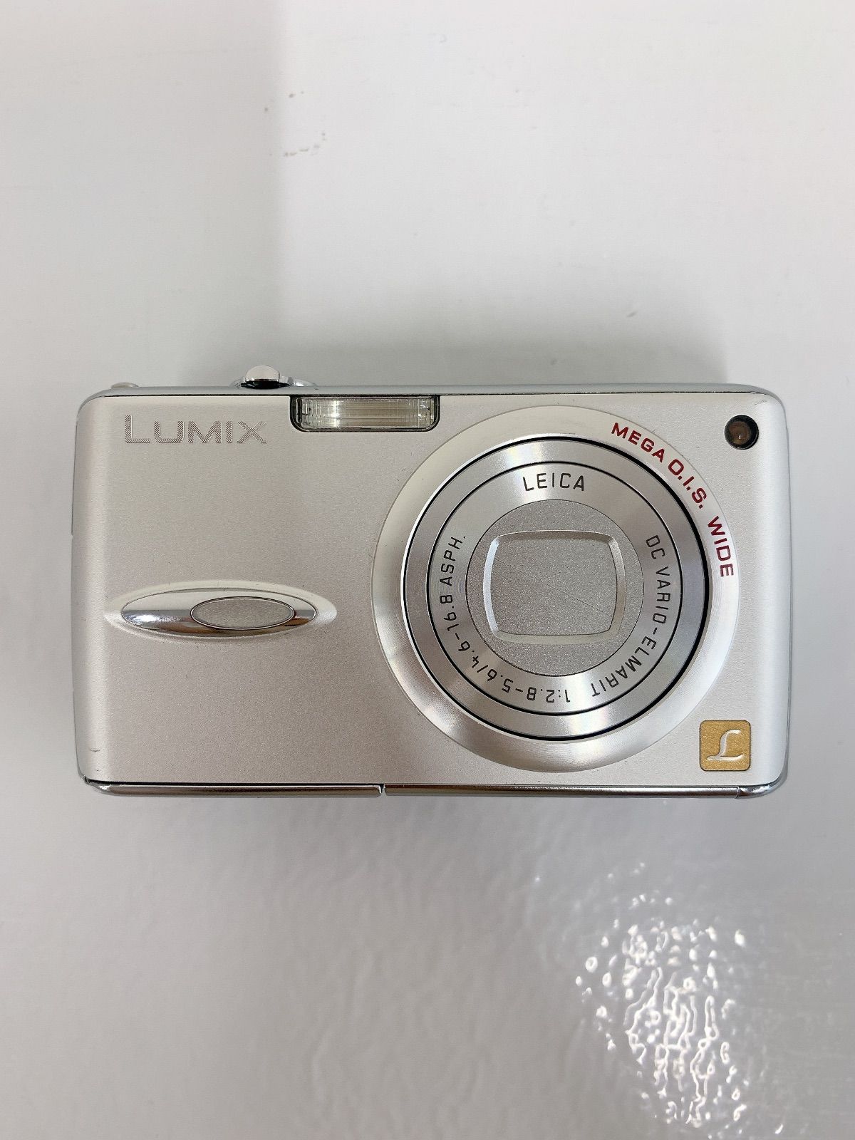 パナソニック ルミックス DMC-FX01 シルバー レトロ コンデジ パナソニック LUMIX DMC-FX01 オールドコンデジ シルバー - メルカリ