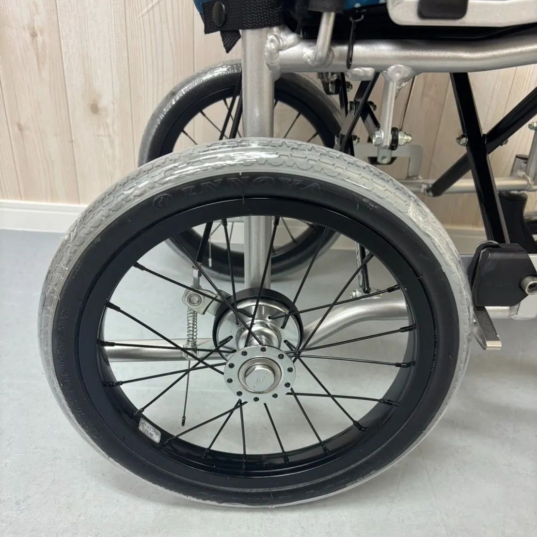 【美品】 Care-parets 介助用車椅子 手動車椅子 G care アルミ製介助用車椅子 美品 美品】 Care-parets 介助用車椅子