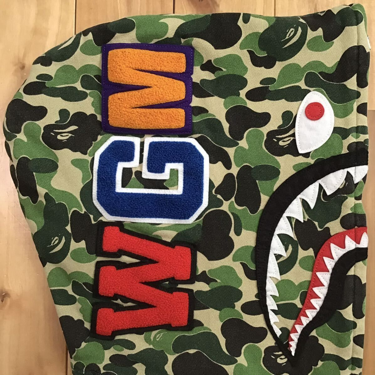 ABC camo green シャーク パーカー Lサイズ shark full zip hoodie a bathing ape BAPE エイプ  ベイプ アベイシングエイプ 迷彩 - メルカリ