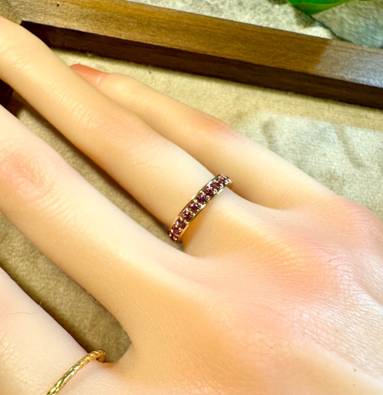 ヴェレッタオッターヴァ◇K18PG*8号*ガーネットフルエタニティリング