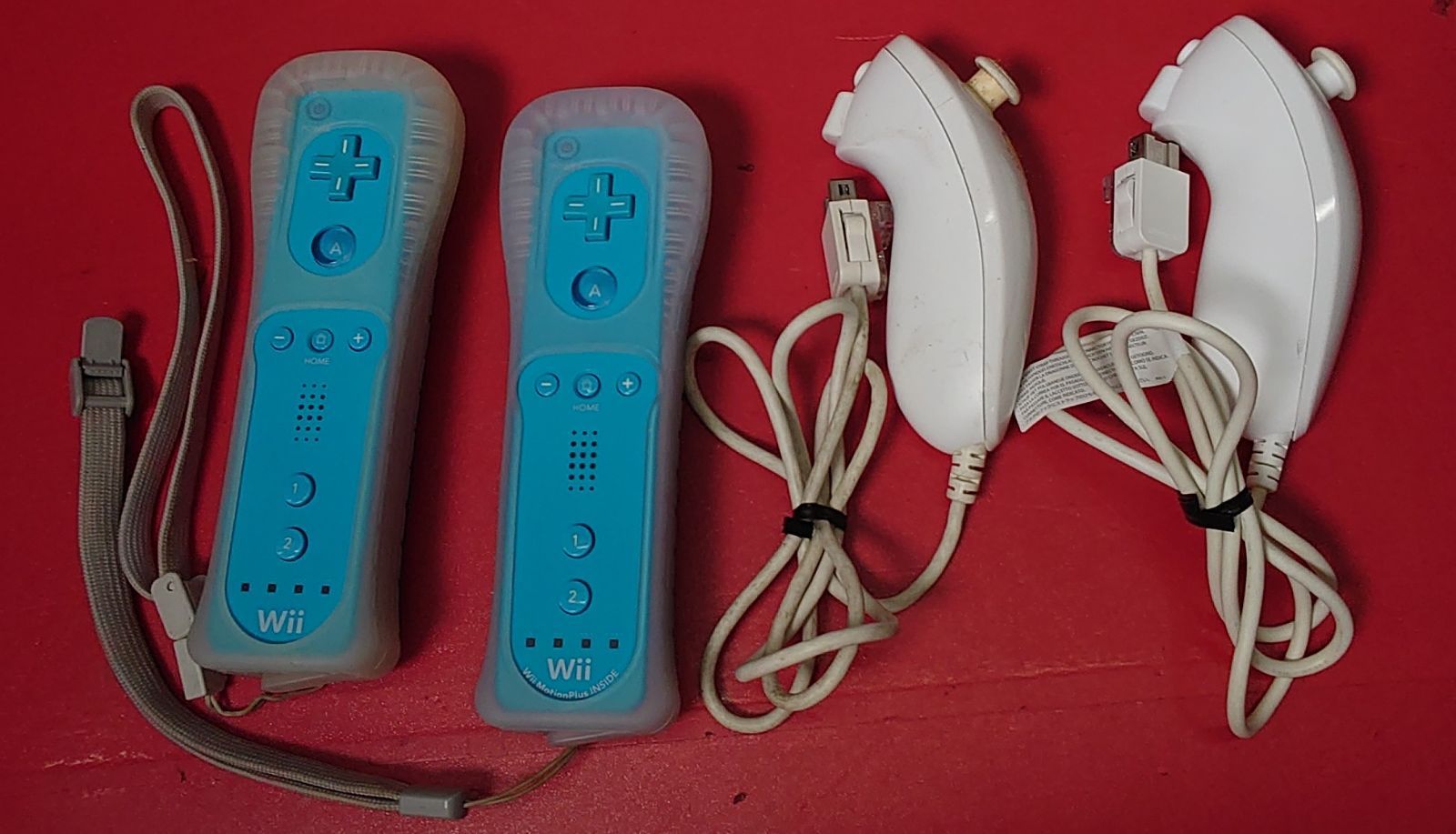 Wii - ☆すぐに遊べる☆Wii本体 リモコンプラス、ヌンチャク２セット　おまけソフト付き imgrc0103632884.jpg