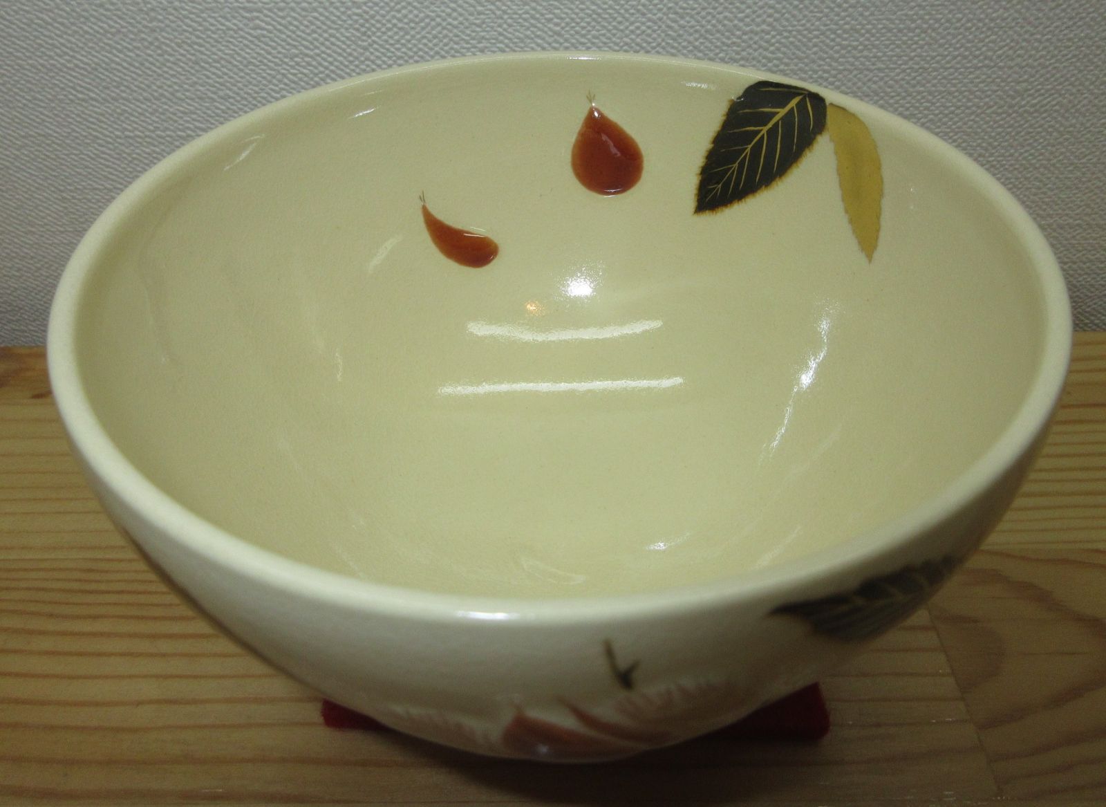 送料込【逢絢亭・新品】茶道具 茶碗 京焼 浮彫 栗の図 今岡三四郎 共箱入り 逢絢亭・新品】茶道具 茶碗 京焼 浮彫 栗の図 今岡三四郎 共