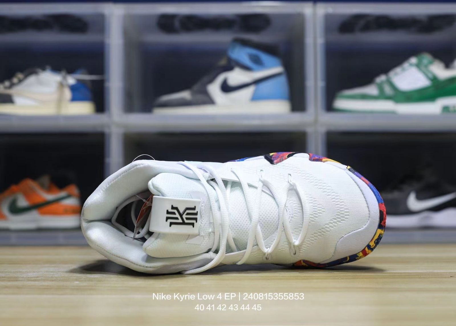 値下げします 新品 NIKE KYRIE 4 EP 