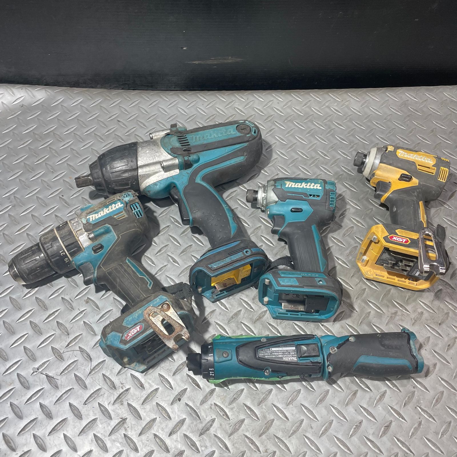 マキタ インパクトレンチ TW450 2台 心強く