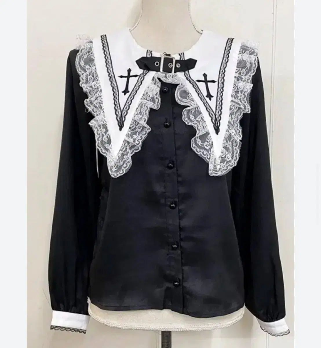 正規品 MAZ(マズ) ベルト クロス ブラウス 地雷系 量産型 LIZ