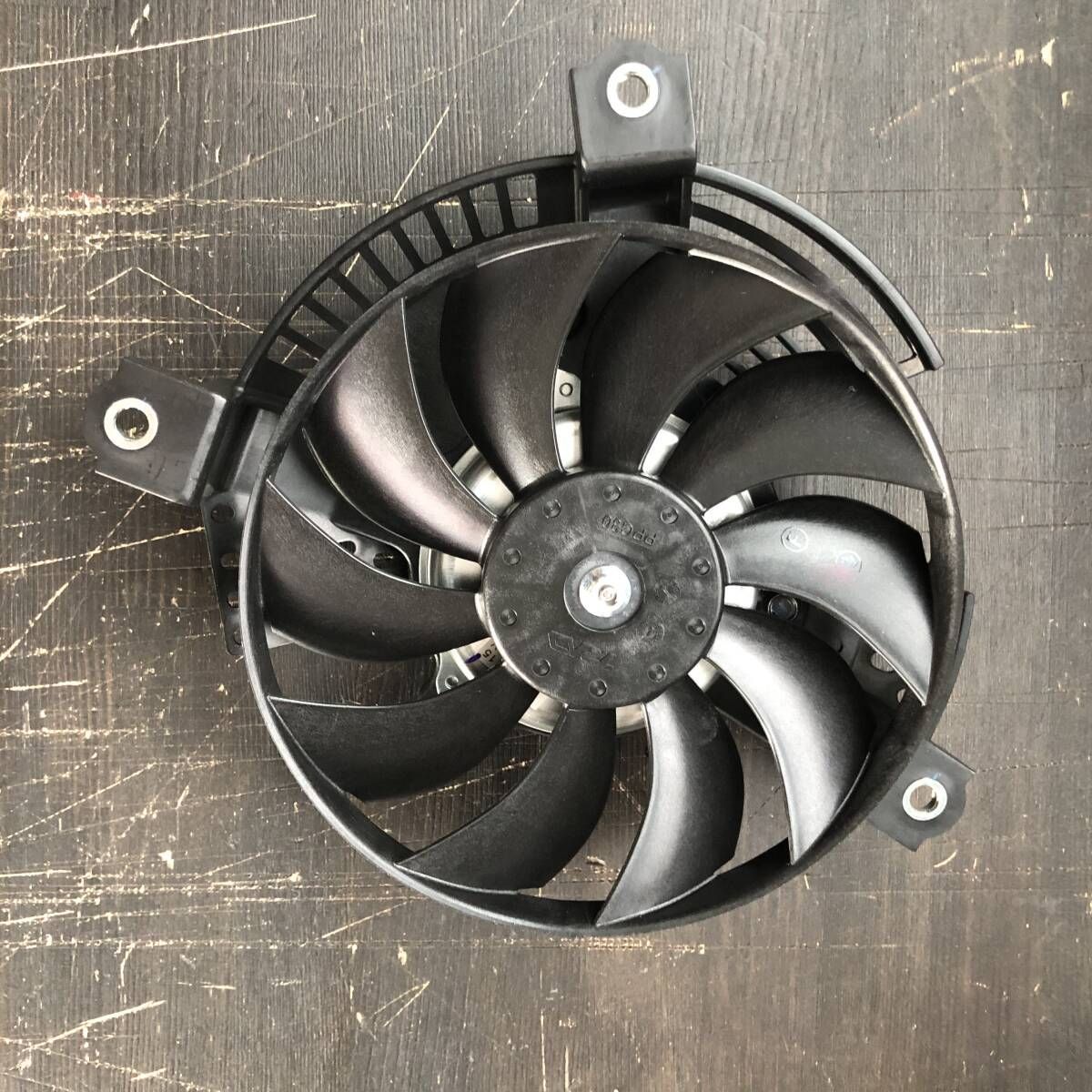 スズキ SV650 ラジエーターファン RADIATOR FAN 17800-18K00-000 2017-2021 SUZUKI純正 Genuine JDM ♥ メーカー純正品