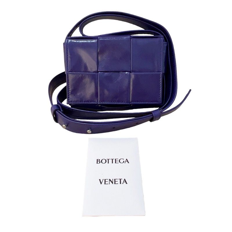 ボッテガ・ヴェネタ BOTTEGA VENETA キャンディカセット 666688