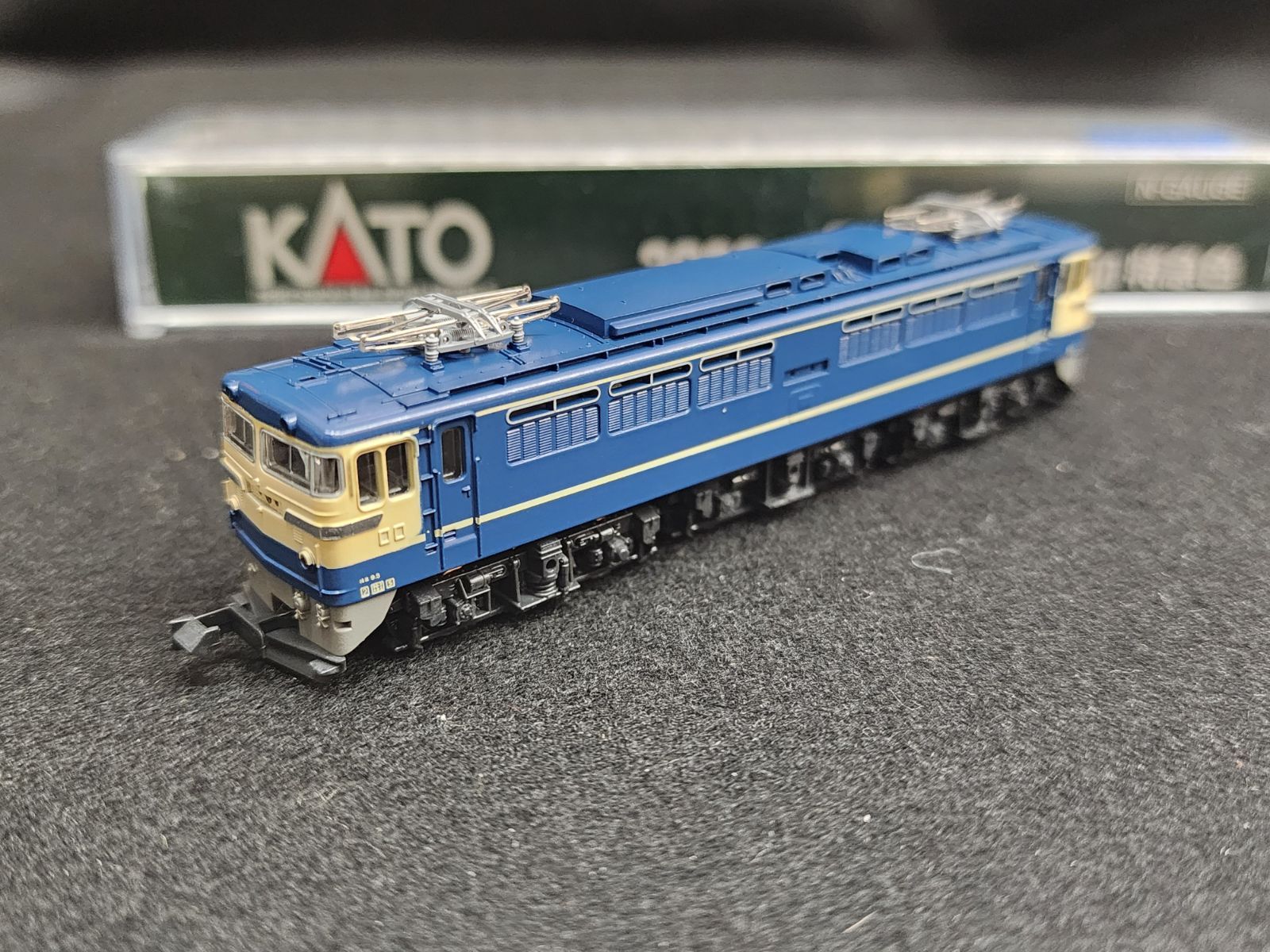 【3032-1】EF65 500 特急色 電気機関車 3032-1】EF65 500 特急色 電気機関車 KATO 品番3032-1】 EF65
