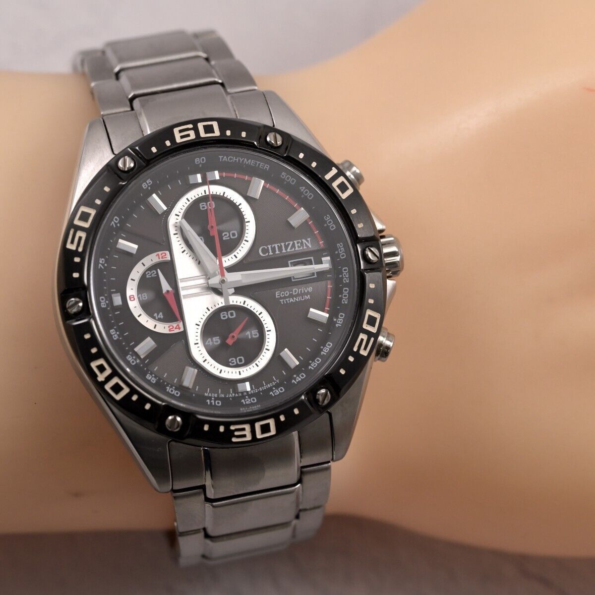 CITIZEN】シチズン eco drive Solar Mens QUARTZ Chronograph チタン 
