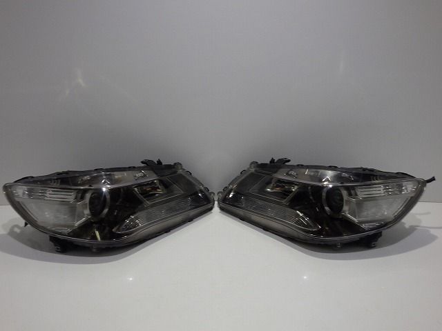 HONDA レジェンド KB2後期 中古右ヘッドライト ホンダ レジェンド KC2
