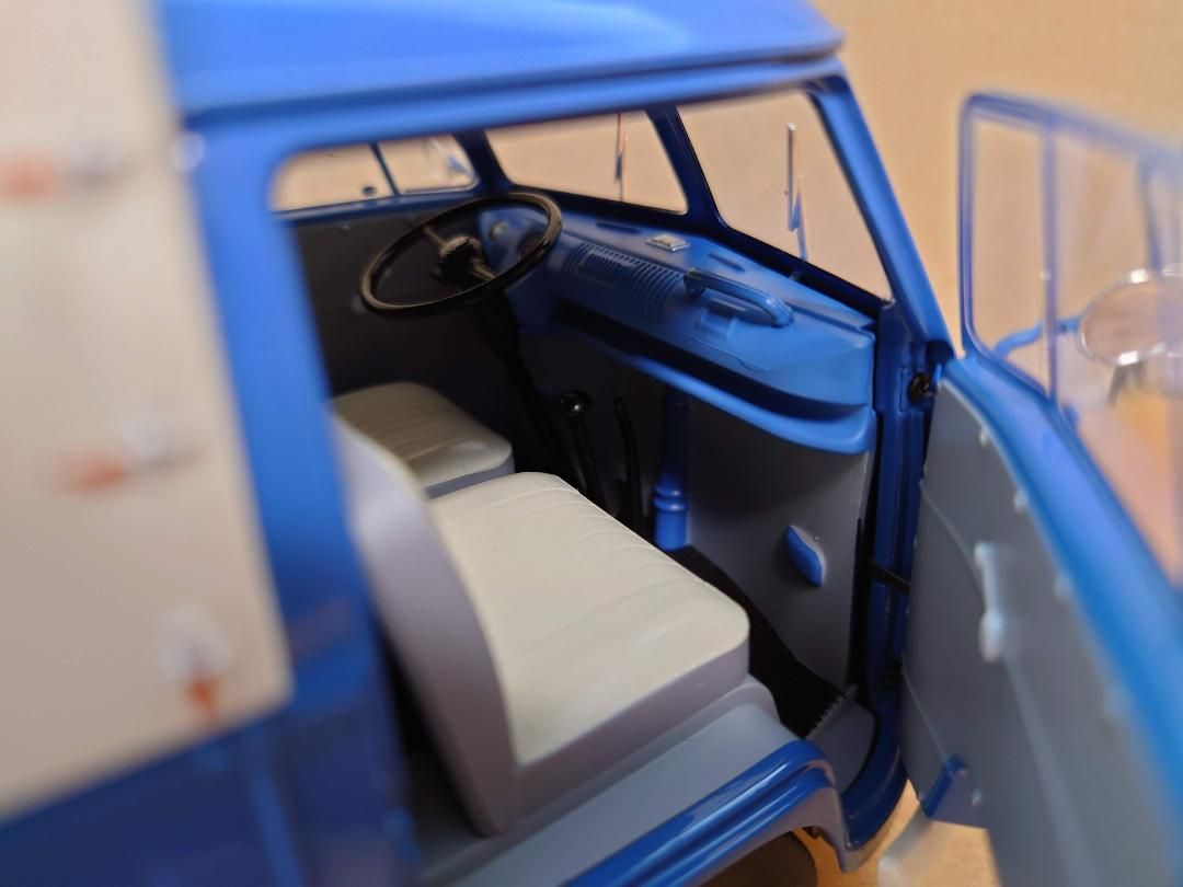 1/18フォルクスワーゲンT1 ピックアップサービスカー1950 ブルー VW SOLIDO ソリド 1/18 フォルクスワーゲン T1 ピックアップ 1950