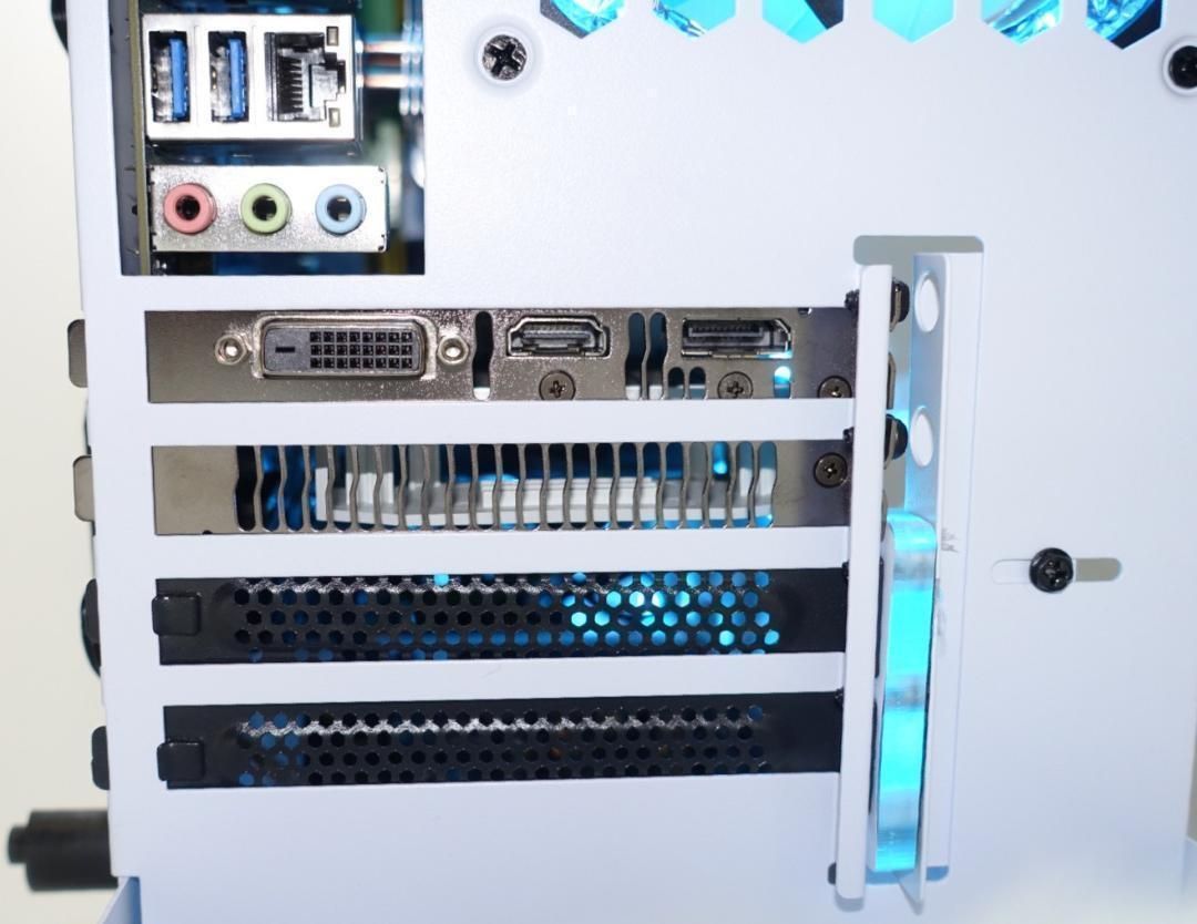 ☆メルカリ初☆無料で自作PC組みます！ 自作PC MS-7C96 デスクトップPC Ryzen 7 5700X 16GB SSD 500GB