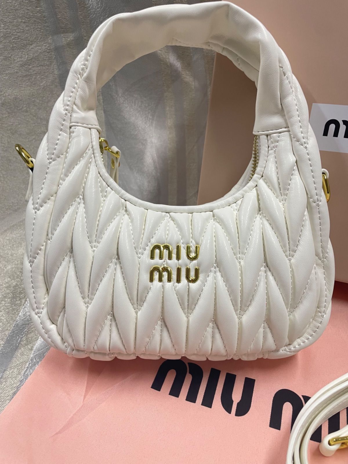 【新品 箱付き】2way miumiuショルダーバッグ