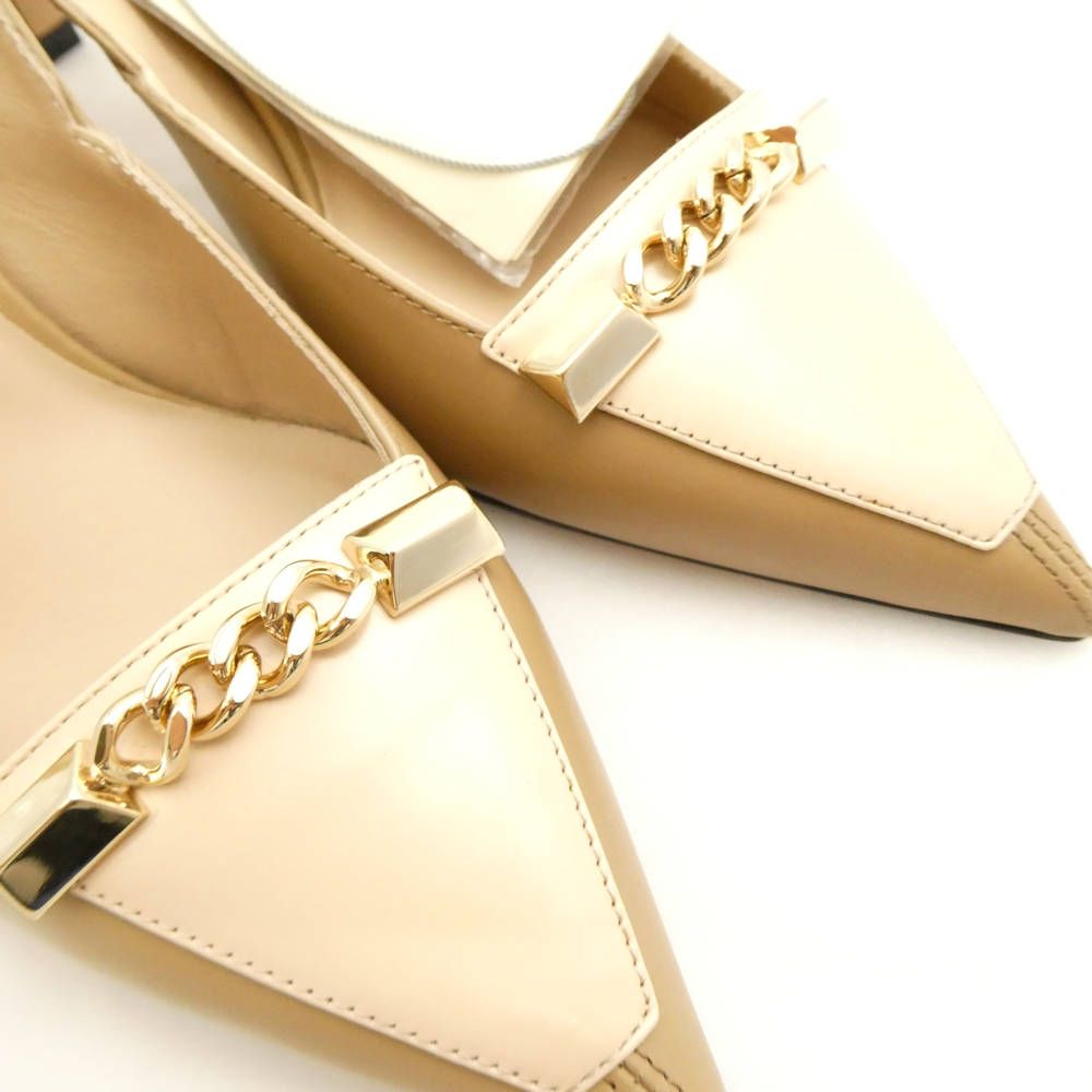 ポインテッドトゥ