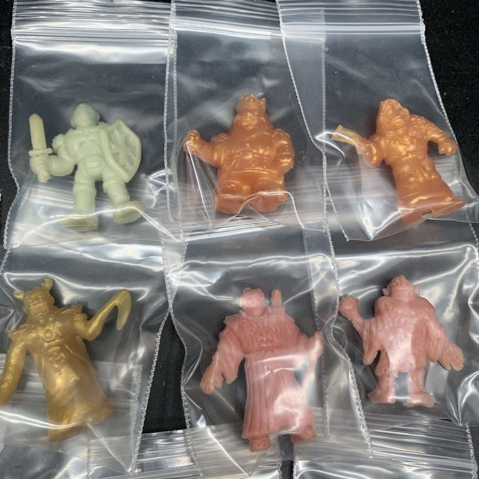 【ネクロスの要塞】消しゴム フィギュア まとめ売り M305 ネクロスの要塞 消しゴム 24個 まとめ売り 食玩 フィギュア