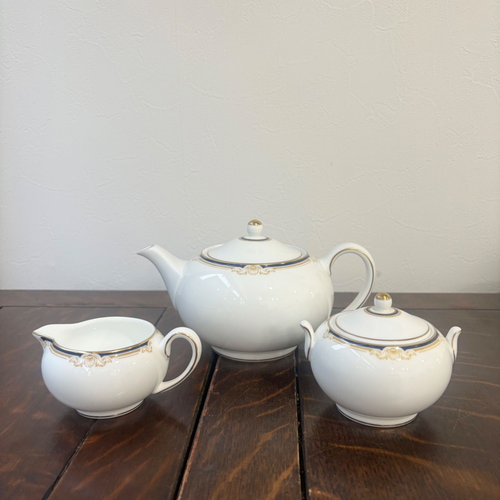 WEDGWOOD ウエッジウッド CAVENDISH キャベンディッシュ ティーポット シュガーポット クリーマー ３点セット 黒壷 洋食器 英国製