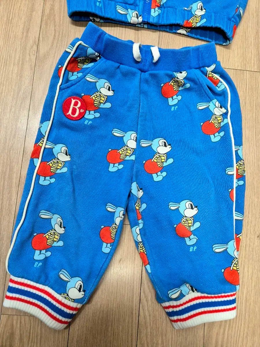BE BE DE PINO セットアップ BEBE DE PINO】Donald Duck 上下セット | Bambini101