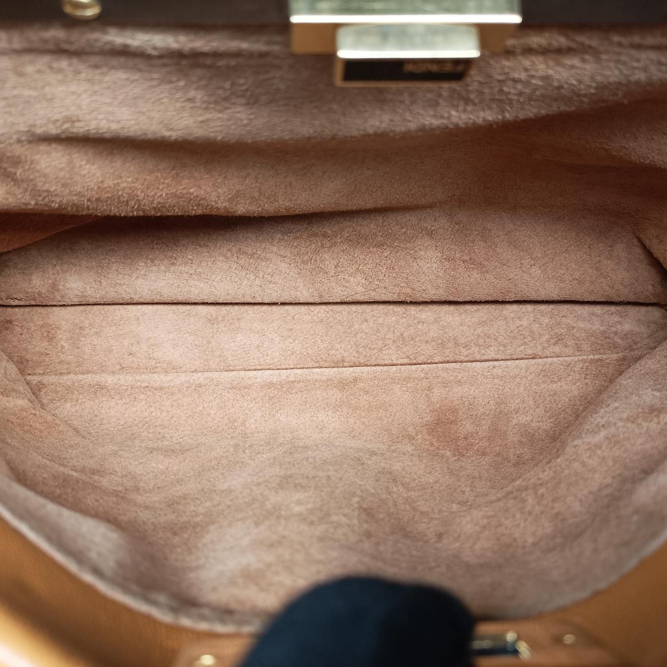 フェンディFendiピーカブーブラウンレザー8BN2262454-8BN226