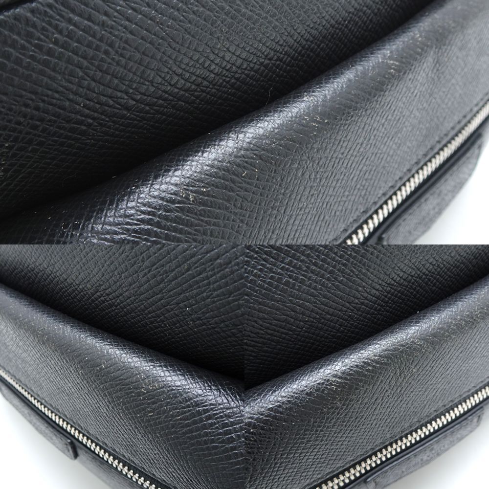 LOUIS VUITTON ルイヴィトン アウトドアメッセンジャーPM M30233 LOUIS VUITTON ルイヴィトン アウトドアメッセンジャーPM M30233