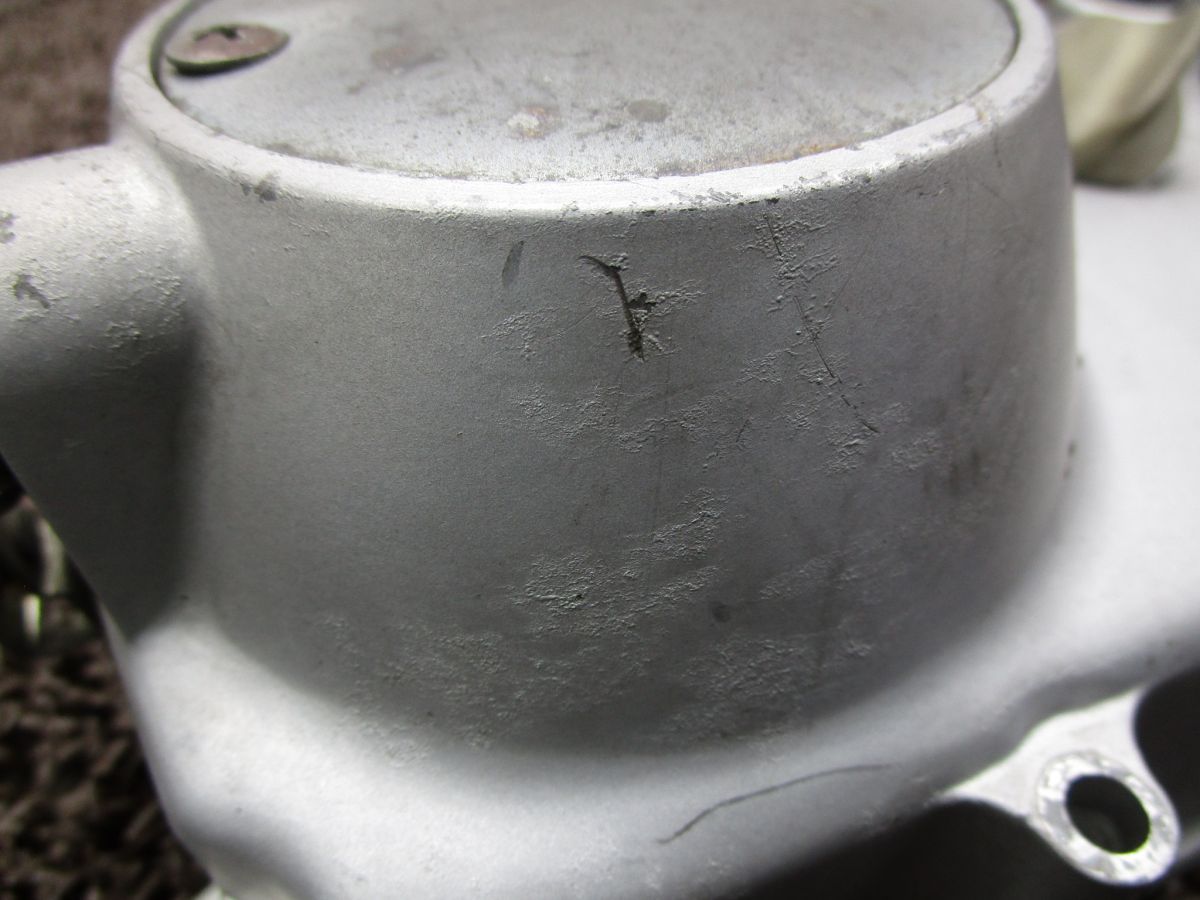 クラッチカバー