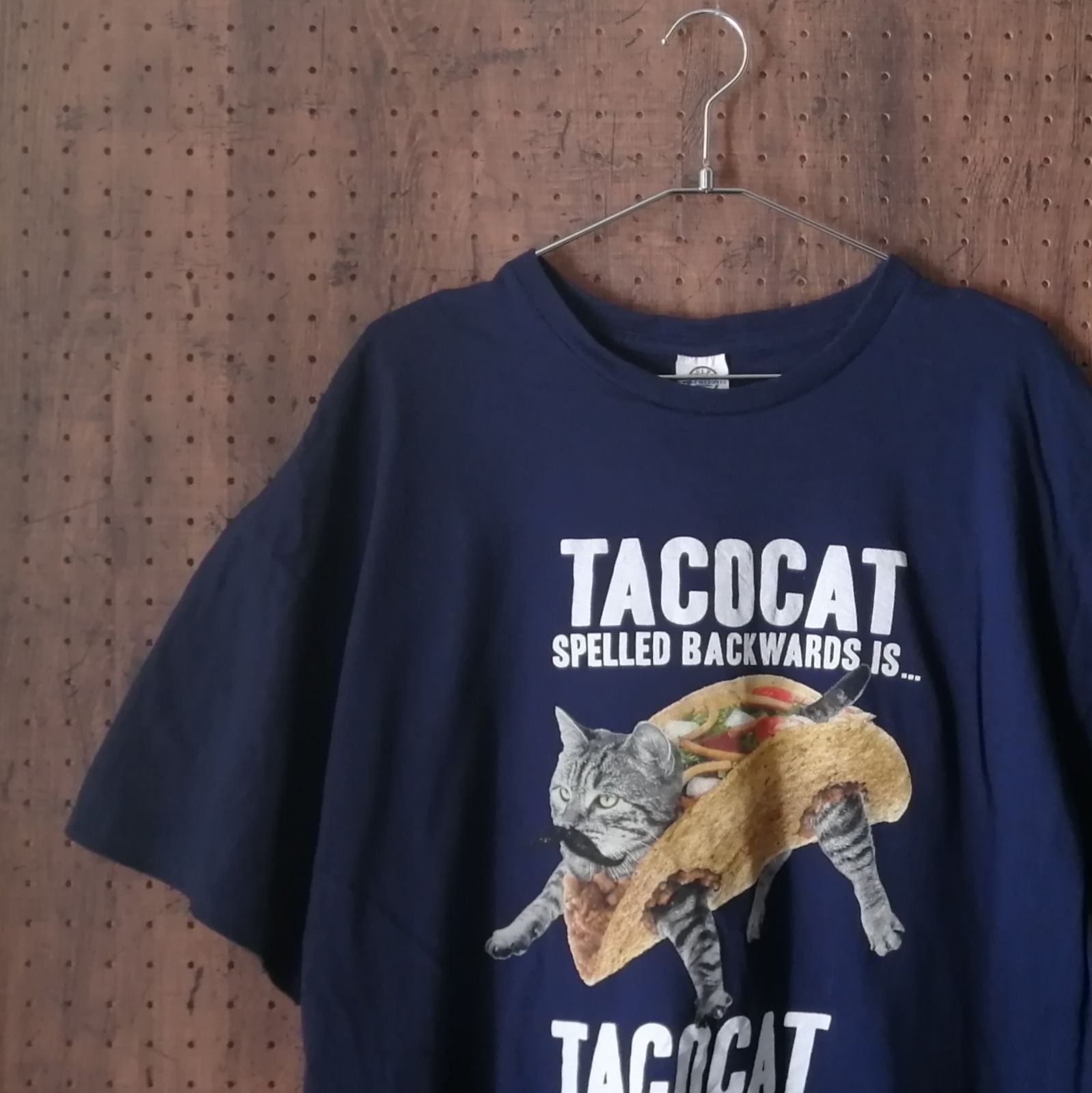 TACOCAT（逆から読んでも TACOCAT） タコス猫 プリントＴシャツ サイズ